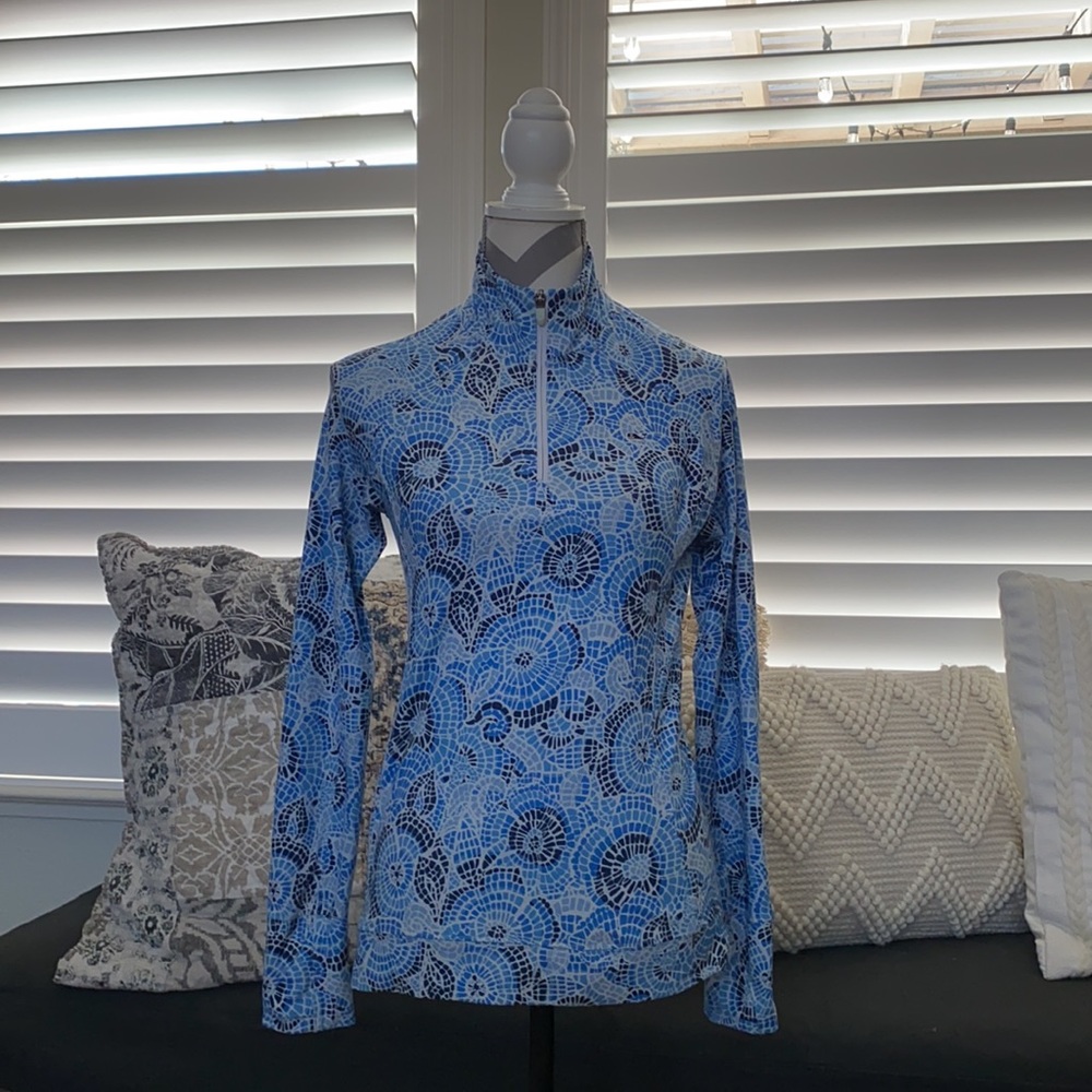 Blue Vineyard Vine zip up top